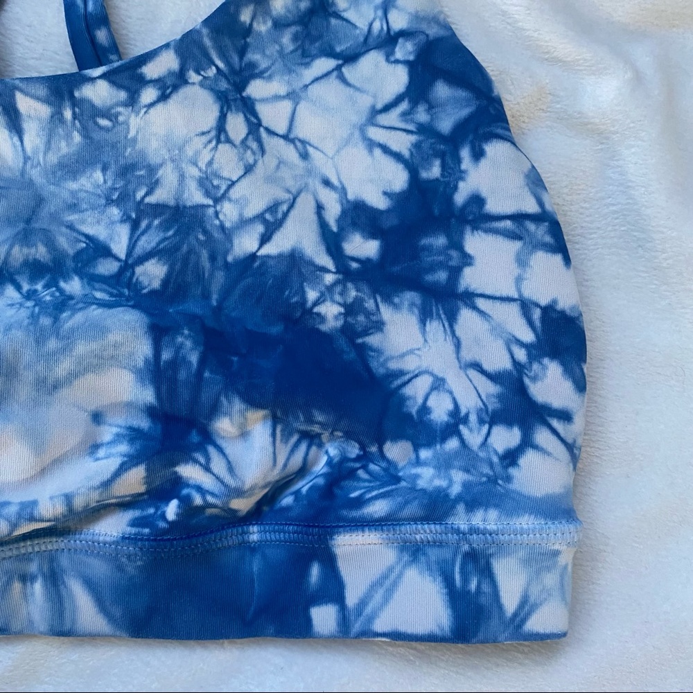 Lululemon Energy Sports Bra Medium Support Shibori Tye Dye Blue B & C Cup - Picture 5 of 12